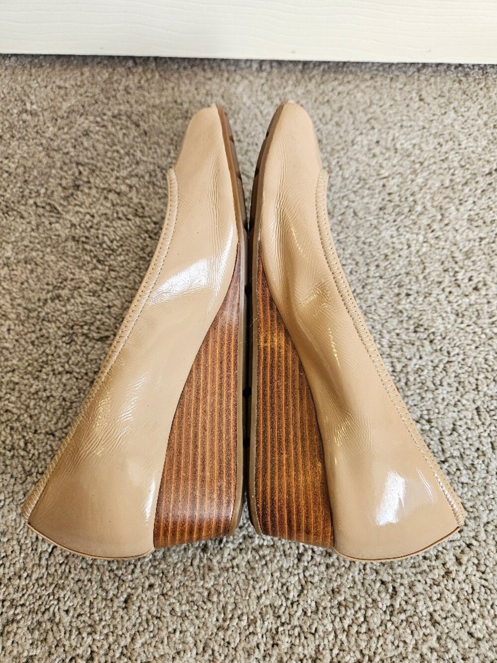 Cole Haan Nike Air Tan Patent Peep Toe Low Wedge Pumps Size 8 - Picture 3 of 9